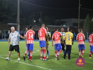 
<a style='margin-left: 5px;' class='btn btn-xs btn-social btn-facebook' href='https://www.facebook.com/sharer/sharer.php?u=https://boladovale.com.br/imgs/800-800-90/conteudo/fotos/1190/img6929.jpg' rel='popup' data-width='500' data-height='400'><i class='fa fa-facebook'></i>Compartilhar <span class='hidden-xs'>no Facebook</span>
</a> 
<a class='btn btn-default btn-xs' target='_blank' href='imgs/800-800-90/conteudo/fotos/1190/img6929.jpg'>
<span class='glyphicon glyphicon-cloud-download'></span> Salvar
</a> 
<span></span>