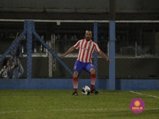 
<a style='margin-left: 5px;' class='btn btn-xs btn-social btn-facebook' href='https://www.facebook.com/sharer/sharer.php?u=https://boladovale.com.br/imgs/800-800-90/conteudo/fotos/1190/mg6946.jpg' rel='popup' data-width='500' data-height='400'><i class='fa fa-facebook'></i>Compartilhar <span class='hidden-xs'>no Facebook</span>
</a> 
<a class='btn btn-default btn-xs' target='_blank' href='imgs/800-800-90/conteudo/fotos/1190/mg6946.jpg'>
<span class='glyphicon glyphicon-cloud-download'></span> Salvar
</a> 
<span></span>