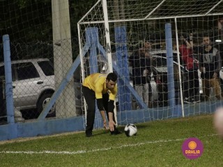 
<a style='margin-left: 5px;' class='btn btn-xs btn-social btn-facebook' href='https://www.facebook.com/sharer/sharer.php?u=https://boladovale.com.br/imgs/800-800-90/conteudo/fotos/1190/mg6954.jpg' rel='popup' data-width='500' data-height='400'><i class='fa fa-facebook'></i>Compartilhar <span class='hidden-xs'>no Facebook</span>
</a> 
<a class='btn btn-default btn-xs' target='_blank' href='imgs/800-800-90/conteudo/fotos/1190/mg6954.jpg'>
<span class='glyphicon glyphicon-cloud-download'></span> Salvar
</a> 
<span></span>