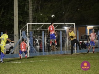 
<a style='margin-left: 5px;' class='btn btn-xs btn-social btn-facebook' href='https://www.facebook.com/sharer/sharer.php?u=https://boladovale.com.br/imgs/800-800-90/conteudo/fotos/1190/mg6967.jpg' rel='popup' data-width='500' data-height='400'><i class='fa fa-facebook'></i>Compartilhar <span class='hidden-xs'>no Facebook</span>
</a> 
<a class='btn btn-default btn-xs' target='_blank' href='imgs/800-800-90/conteudo/fotos/1190/mg6967.jpg'>
<span class='glyphicon glyphicon-cloud-download'></span> Salvar
</a> 
<span></span>