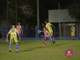 
<a style='margin-left: 5px;' class='btn btn-xs btn-social btn-facebook' href='https://www.facebook.com/sharer/sharer.php?u=https://boladovale.com.br/imgs/800-800-90/conteudo/fotos/1190/mg7006.jpg' rel='popup' data-width='500' data-height='400'><i class='fa fa-facebook'></i>Compartilhar <span class='hidden-xs'>no Facebook</span>
</a> 
<a class='btn btn-default btn-xs' target='_blank' href='imgs/800-800-90/conteudo/fotos/1190/mg7006.jpg'>
<span class='glyphicon glyphicon-cloud-download'></span> Salvar
</a> 
<span></span>