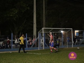 
<a style='margin-left: 5px;' class='btn btn-xs btn-social btn-facebook' href='https://www.facebook.com/sharer/sharer.php?u=https://boladovale.com.br/imgs/800-800-90/conteudo/fotos/1190/mg7039.jpg' rel='popup' data-width='500' data-height='400'><i class='fa fa-facebook'></i>Compartilhar <span class='hidden-xs'>no Facebook</span>
</a> 
<a class='btn btn-default btn-xs' target='_blank' href='imgs/800-800-90/conteudo/fotos/1190/mg7039.jpg'>
<span class='glyphicon glyphicon-cloud-download'></span> Salvar
</a> 
<span></span>