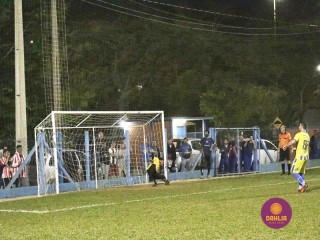 
<a style='margin-left: 5px;' class='btn btn-xs btn-social btn-facebook' href='https://www.facebook.com/sharer/sharer.php?u=https://boladovale.com.br/imgs/800-800-90/conteudo/fotos/1190/mg7041.jpg' rel='popup' data-width='500' data-height='400'><i class='fa fa-facebook'></i>Compartilhar <span class='hidden-xs'>no Facebook</span>
</a> 
<a class='btn btn-default btn-xs' target='_blank' href='imgs/800-800-90/conteudo/fotos/1190/mg7041.jpg'>
<span class='glyphicon glyphicon-cloud-download'></span> Salvar
</a> 
<span></span>