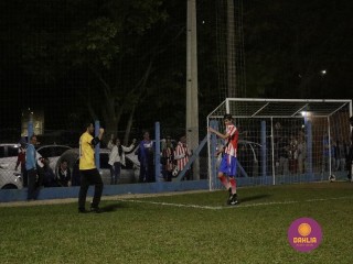 
<a style='margin-left: 5px;' class='btn btn-xs btn-social btn-facebook' href='https://www.facebook.com/sharer/sharer.php?u=https://boladovale.com.br/imgs/800-800-90/conteudo/fotos/1190/mg7046.jpg' rel='popup' data-width='500' data-height='400'><i class='fa fa-facebook'></i>Compartilhar <span class='hidden-xs'>no Facebook</span>
</a> 
<a class='btn btn-default btn-xs' target='_blank' href='imgs/800-800-90/conteudo/fotos/1190/mg7046.jpg'>
<span class='glyphicon glyphicon-cloud-download'></span> Salvar
</a> 
<span></span>