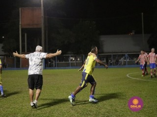 
<a style='margin-left: 5px;' class='btn btn-xs btn-social btn-facebook' href='https://www.facebook.com/sharer/sharer.php?u=https://boladovale.com.br/imgs/800-800-90/conteudo/fotos/1190/mg7075.jpg' rel='popup' data-width='500' data-height='400'><i class='fa fa-facebook'></i>Compartilhar <span class='hidden-xs'>no Facebook</span>
</a> 
<a class='btn btn-default btn-xs' target='_blank' href='imgs/800-800-90/conteudo/fotos/1190/mg7075.jpg'>
<span class='glyphicon glyphicon-cloud-download'></span> Salvar
</a> 
<span></span>