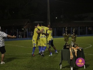 
<a style='margin-left: 5px;' class='btn btn-xs btn-social btn-facebook' href='https://www.facebook.com/sharer/sharer.php?u=https://boladovale.com.br/imgs/800-800-90/conteudo/fotos/1190/mg7078.jpg' rel='popup' data-width='500' data-height='400'><i class='fa fa-facebook'></i>Compartilhar <span class='hidden-xs'>no Facebook</span>
</a> 
<a class='btn btn-default btn-xs' target='_blank' href='imgs/800-800-90/conteudo/fotos/1190/mg7078.jpg'>
<span class='glyphicon glyphicon-cloud-download'></span> Salvar
</a> 
<span></span>