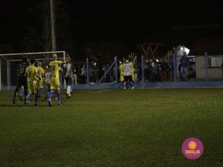 
<a style='margin-left: 5px;' class='btn btn-xs btn-social btn-facebook' href='https://www.facebook.com/sharer/sharer.php?u=https://boladovale.com.br/imgs/800-800-90/conteudo/fotos/1190/mg7081.jpg' rel='popup' data-width='500' data-height='400'><i class='fa fa-facebook'></i>Compartilhar <span class='hidden-xs'>no Facebook</span>
</a> 
<a class='btn btn-default btn-xs' target='_blank' href='imgs/800-800-90/conteudo/fotos/1190/mg7081.jpg'>
<span class='glyphicon glyphicon-cloud-download'></span> Salvar
</a> 
<span></span>