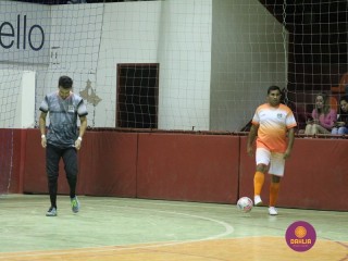 
<a style='margin-left: 5px;' class='btn btn-xs btn-social btn-facebook' href='https://www.facebook.com/sharer/sharer.php?u=https://boladovale.com.br/imgs/800-800-90/conteudo/fotos/1228/img6027.jpg' rel='popup' data-width='500' data-height='400'><i class='fa fa-facebook'></i>Compartilhar <span class='hidden-xs'>no Facebook</span>
</a> 
<a class='btn btn-default btn-xs' target='_blank' href='imgs/800-800-90/conteudo/fotos/1228/img6027.jpg'>
<span class='glyphicon glyphicon-cloud-download'></span> Salvar
</a> 
<span></span>