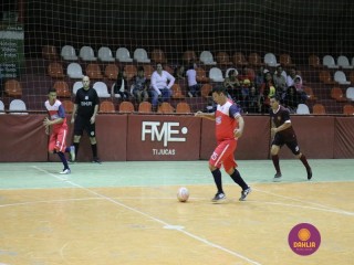 
<a style='margin-left: 5px;' class='btn btn-xs btn-social btn-facebook' href='https://www.facebook.com/sharer/sharer.php?u=https://boladovale.com.br/imgs/800-800-90/conteudo/fotos/1264/img1689.jpg' rel='popup' data-width='500' data-height='400'><i class='fa fa-facebook'></i>Compartilhar <span class='hidden-xs'>no Facebook</span>
</a> 
<a class='btn btn-default btn-xs' target='_blank' href='imgs/800-800-90/conteudo/fotos/1264/img1689.jpg'>
<span class='glyphicon glyphicon-cloud-download'></span> Salvar
</a> 
<span></span>