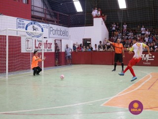 
<a style='margin-left: 5px;' class='btn btn-xs btn-social btn-facebook' href='https://www.facebook.com/sharer/sharer.php?u=https://boladovale.com.br/imgs/800-800-90/conteudo/fotos/1283/img2528.jpg' rel='popup' data-width='500' data-height='400'><i class='fa fa-facebook'></i>Compartilhar <span class='hidden-xs'>no Facebook</span>
</a> 
<a class='btn btn-default btn-xs' target='_blank' href='imgs/800-800-90/conteudo/fotos/1283/img2528.jpg'>
<span class='glyphicon glyphicon-cloud-download'></span> Salvar
</a> 
<span></span>