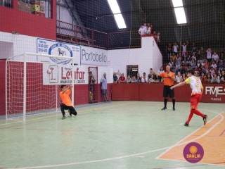 
<a style='margin-left: 5px;' class='btn btn-xs btn-social btn-facebook' href='https://www.facebook.com/sharer/sharer.php?u=https://boladovale.com.br/imgs/800-800-90/conteudo/fotos/1283/img2561.jpg' rel='popup' data-width='500' data-height='400'><i class='fa fa-facebook'></i>Compartilhar <span class='hidden-xs'>no Facebook</span>
</a> 
<a class='btn btn-default btn-xs' target='_blank' href='imgs/800-800-90/conteudo/fotos/1283/img2561.jpg'>
<span class='glyphicon glyphicon-cloud-download'></span> Salvar
</a> 
<span></span>