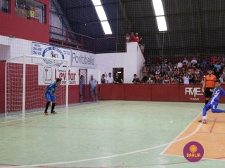 
<a style='margin-left: 5px;' class='btn btn-xs btn-social btn-facebook' href='https://www.facebook.com/sharer/sharer.php?u=https://boladovale.com.br/imgs/800-800-90/conteudo/fotos/1283/img2693.jpg' rel='popup' data-width='500' data-height='400'><i class='fa fa-facebook'></i>Compartilhar <span class='hidden-xs'>no Facebook</span>
</a> 
<a class='btn btn-default btn-xs' target='_blank' href='imgs/800-800-90/conteudo/fotos/1283/img2693.jpg'>
<span class='glyphicon glyphicon-cloud-download'></span> Salvar
</a> 
<span></span>