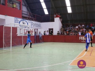 
<a style='margin-left: 5px;' class='btn btn-xs btn-social btn-facebook' href='https://www.facebook.com/sharer/sharer.php?u=https://boladovale.com.br/imgs/800-800-90/conteudo/fotos/1283/img2697.jpg' rel='popup' data-width='500' data-height='400'><i class='fa fa-facebook'></i>Compartilhar <span class='hidden-xs'>no Facebook</span>
</a> 
<a class='btn btn-default btn-xs' target='_blank' href='imgs/800-800-90/conteudo/fotos/1283/img2697.jpg'>
<span class='glyphicon glyphicon-cloud-download'></span> Salvar
</a> 
<span></span>