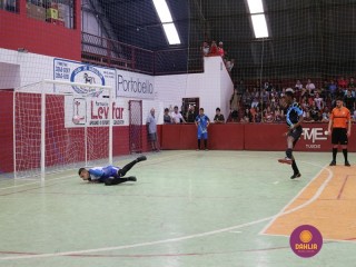 
<a style='margin-left: 5px;' class='btn btn-xs btn-social btn-facebook' href='https://www.facebook.com/sharer/sharer.php?u=https://boladovale.com.br/imgs/800-800-90/conteudo/fotos/1283/img2703.jpg' rel='popup' data-width='500' data-height='400'><i class='fa fa-facebook'></i>Compartilhar <span class='hidden-xs'>no Facebook</span>
</a> 
<a class='btn btn-default btn-xs' target='_blank' href='imgs/800-800-90/conteudo/fotos/1283/img2703.jpg'>
<span class='glyphicon glyphicon-cloud-download'></span> Salvar
</a> 
<span></span>