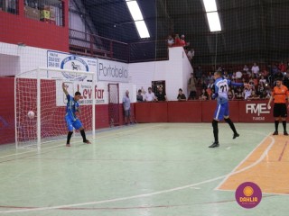 
<a style='margin-left: 5px;' class='btn btn-xs btn-social btn-facebook' href='https://www.facebook.com/sharer/sharer.php?u=https://boladovale.com.br/imgs/800-800-90/conteudo/fotos/1283/img2708.jpg' rel='popup' data-width='500' data-height='400'><i class='fa fa-facebook'></i>Compartilhar <span class='hidden-xs'>no Facebook</span>
</a> 
<a class='btn btn-default btn-xs' target='_blank' href='imgs/800-800-90/conteudo/fotos/1283/img2708.jpg'>
<span class='glyphicon glyphicon-cloud-download'></span> Salvar
</a> 
<span></span>