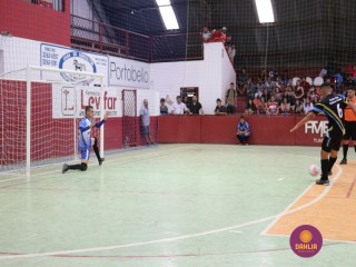 
<a style='margin-left: 5px;' class='btn btn-xs btn-social btn-facebook' href='https://www.facebook.com/sharer/sharer.php?u=https://boladovale.com.br/imgs/800-800-90/conteudo/fotos/1283/img2733.jpg' rel='popup' data-width='500' data-height='400'><i class='fa fa-facebook'></i>Compartilhar <span class='hidden-xs'>no Facebook</span>
</a> 
<a class='btn btn-default btn-xs' target='_blank' href='imgs/800-800-90/conteudo/fotos/1283/img2733.jpg'>
<span class='glyphicon glyphicon-cloud-download'></span> Salvar
</a> 
<span></span>