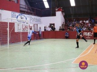 
<a style='margin-left: 5px;' class='btn btn-xs btn-social btn-facebook' href='https://www.facebook.com/sharer/sharer.php?u=https://boladovale.com.br/imgs/800-800-90/conteudo/fotos/1283/img2736.jpg' rel='popup' data-width='500' data-height='400'><i class='fa fa-facebook'></i>Compartilhar <span class='hidden-xs'>no Facebook</span>
</a> 
<a class='btn btn-default btn-xs' target='_blank' href='imgs/800-800-90/conteudo/fotos/1283/img2736.jpg'>
<span class='glyphicon glyphicon-cloud-download'></span> Salvar
</a> 
<span></span>