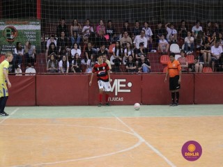 
<a style='margin-left: 5px;' class='btn btn-xs btn-social btn-facebook' href='https://www.facebook.com/sharer/sharer.php?u=https://boladovale.com.br/imgs/800-800-90/conteudo/fotos/1283/img2842.jpg' rel='popup' data-width='500' data-height='400'><i class='fa fa-facebook'></i>Compartilhar <span class='hidden-xs'>no Facebook</span>
</a> 
<a class='btn btn-default btn-xs' target='_blank' href='imgs/800-800-90/conteudo/fotos/1283/img2842.jpg'>
<span class='glyphicon glyphicon-cloud-download'></span> Salvar
</a> 
<span></span>