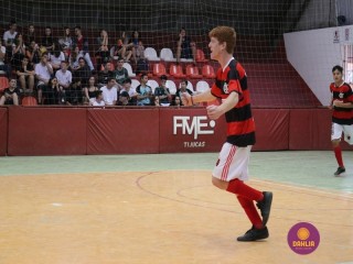 
<a style='margin-left: 5px;' class='btn btn-xs btn-social btn-facebook' href='https://www.facebook.com/sharer/sharer.php?u=https://boladovale.com.br/imgs/800-800-90/conteudo/fotos/1283/img2851.jpg' rel='popup' data-width='500' data-height='400'><i class='fa fa-facebook'></i>Compartilhar <span class='hidden-xs'>no Facebook</span>
</a> 
<a class='btn btn-default btn-xs' target='_blank' href='imgs/800-800-90/conteudo/fotos/1283/img2851.jpg'>
<span class='glyphicon glyphicon-cloud-download'></span> Salvar
</a> 
<span></span>