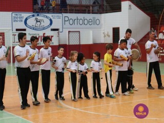 
<a style='margin-left: 5px;' class='btn btn-xs btn-social btn-facebook' href='https://www.facebook.com/sharer/sharer.php?u=https://boladovale.com.br/imgs/800-800-90/conteudo/fotos/1299/img7029.jpg' rel='popup' data-width='500' data-height='400'><i class='fa fa-facebook'></i>Compartilhar <span class='hidden-xs'>no Facebook</span>
</a> 
<a class='btn btn-default btn-xs' target='_blank' href='imgs/800-800-90/conteudo/fotos/1299/img7029.jpg'>
<span class='glyphicon glyphicon-cloud-download'></span> Salvar
</a> 
<span></span>