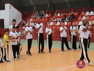 
<a style='margin-left: 5px;' class='btn btn-xs btn-social btn-facebook' href='https://www.facebook.com/sharer/sharer.php?u=https://boladovale.com.br/imgs/800-800-90/conteudo/fotos/1299/img7031.jpg' rel='popup' data-width='500' data-height='400'><i class='fa fa-facebook'></i>Compartilhar <span class='hidden-xs'>no Facebook</span>
</a> 
<a class='btn btn-default btn-xs' target='_blank' href='imgs/800-800-90/conteudo/fotos/1299/img7031.jpg'>
<span class='glyphicon glyphicon-cloud-download'></span> Salvar
</a> 
<span></span>