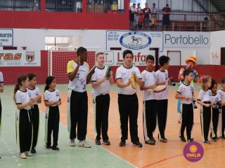 
<a style='margin-left: 5px;' class='btn btn-xs btn-social btn-facebook' href='https://www.facebook.com/sharer/sharer.php?u=https://boladovale.com.br/imgs/800-800-90/conteudo/fotos/1299/img7040.jpg' rel='popup' data-width='500' data-height='400'><i class='fa fa-facebook'></i>Compartilhar <span class='hidden-xs'>no Facebook</span>
</a> 
<a class='btn btn-default btn-xs' target='_blank' href='imgs/800-800-90/conteudo/fotos/1299/img7040.jpg'>
<span class='glyphicon glyphicon-cloud-download'></span> Salvar
</a> 
<span></span>