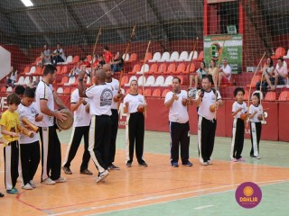 
<a style='margin-left: 5px;' class='btn btn-xs btn-social btn-facebook' href='https://www.facebook.com/sharer/sharer.php?u=https://boladovale.com.br/imgs/800-800-90/conteudo/fotos/1299/img7042.jpg' rel='popup' data-width='500' data-height='400'><i class='fa fa-facebook'></i>Compartilhar <span class='hidden-xs'>no Facebook</span>
</a> 
<a class='btn btn-default btn-xs' target='_blank' href='imgs/800-800-90/conteudo/fotos/1299/img7042.jpg'>
<span class='glyphicon glyphicon-cloud-download'></span> Salvar
</a> 
<span></span>
