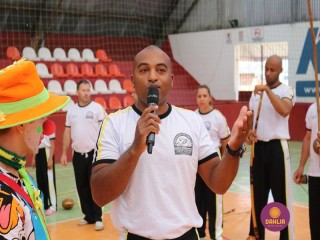 
<a style='margin-left: 5px;' class='btn btn-xs btn-social btn-facebook' href='https://www.facebook.com/sharer/sharer.php?u=https://boladovale.com.br/imgs/800-800-90/conteudo/fotos/1299/img7054.jpg' rel='popup' data-width='500' data-height='400'><i class='fa fa-facebook'></i>Compartilhar <span class='hidden-xs'>no Facebook</span>
</a> 
<a class='btn btn-default btn-xs' target='_blank' href='imgs/800-800-90/conteudo/fotos/1299/img7054.jpg'>
<span class='glyphicon glyphicon-cloud-download'></span> Salvar
</a> 
<span></span>