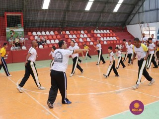 
<a style='margin-left: 5px;' class='btn btn-xs btn-social btn-facebook' href='https://www.facebook.com/sharer/sharer.php?u=https://boladovale.com.br/imgs/800-800-90/conteudo/fotos/1299/img7060.jpg' rel='popup' data-width='500' data-height='400'><i class='fa fa-facebook'></i>Compartilhar <span class='hidden-xs'>no Facebook</span>
</a> 
<a class='btn btn-default btn-xs' target='_blank' href='imgs/800-800-90/conteudo/fotos/1299/img7060.jpg'>
<span class='glyphicon glyphicon-cloud-download'></span> Salvar
</a> 
<span></span>