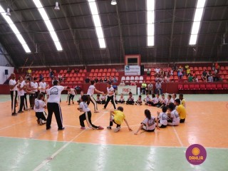 
<a style='margin-left: 5px;' class='btn btn-xs btn-social btn-facebook' href='https://www.facebook.com/sharer/sharer.php?u=https://boladovale.com.br/imgs/800-800-90/conteudo/fotos/1299/img7104.jpg' rel='popup' data-width='500' data-height='400'><i class='fa fa-facebook'></i>Compartilhar <span class='hidden-xs'>no Facebook</span>
</a> 
<a class='btn btn-default btn-xs' target='_blank' href='imgs/800-800-90/conteudo/fotos/1299/img7104.jpg'>
<span class='glyphicon glyphicon-cloud-download'></span> Salvar
</a> 
<span></span>