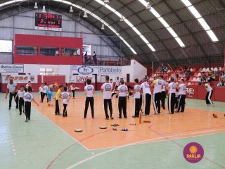 
<a style='margin-left: 5px;' class='btn btn-xs btn-social btn-facebook' href='https://www.facebook.com/sharer/sharer.php?u=https://boladovale.com.br/imgs/800-800-90/conteudo/fotos/1299/img7127.jpg' rel='popup' data-width='500' data-height='400'><i class='fa fa-facebook'></i>Compartilhar <span class='hidden-xs'>no Facebook</span>
</a> 
<a class='btn btn-default btn-xs' target='_blank' href='imgs/800-800-90/conteudo/fotos/1299/img7127.jpg'>
<span class='glyphicon glyphicon-cloud-download'></span> Salvar
</a> 
<span></span>