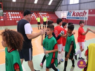 
<a style='margin-left: 5px;' class='btn btn-xs btn-social btn-facebook' href='https://www.facebook.com/sharer/sharer.php?u=https://boladovale.com.br/imgs/800-800-90/conteudo/fotos/1299/img7176.jpg' rel='popup' data-width='500' data-height='400'><i class='fa fa-facebook'></i>Compartilhar <span class='hidden-xs'>no Facebook</span>
</a> 
<a class='btn btn-default btn-xs' target='_blank' href='imgs/800-800-90/conteudo/fotos/1299/img7176.jpg'>
<span class='glyphicon glyphicon-cloud-download'></span> Salvar
</a> 
<span></span>