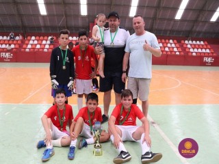 
<a style='margin-left: 5px;' class='btn btn-xs btn-social btn-facebook' href='https://www.facebook.com/sharer/sharer.php?u=https://boladovale.com.br/imgs/800-800-90/conteudo/fotos/1299/img7202.jpg' rel='popup' data-width='500' data-height='400'><i class='fa fa-facebook'></i>Compartilhar <span class='hidden-xs'>no Facebook</span>
</a> 
<a class='btn btn-default btn-xs' target='_blank' href='imgs/800-800-90/conteudo/fotos/1299/img7202.jpg'>
<span class='glyphicon glyphicon-cloud-download'></span> Salvar
</a> 
<span></span>