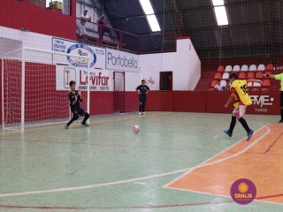 
<a style='margin-left: 5px;' class='btn btn-xs btn-social btn-facebook' href='https://www.facebook.com/sharer/sharer.php?u=https://boladovale.com.br/imgs/800-800-90/conteudo/fotos/1299/img7257.jpg' rel='popup' data-width='500' data-height='400'><i class='fa fa-facebook'></i>Compartilhar <span class='hidden-xs'>no Facebook</span>
</a> 
<a class='btn btn-default btn-xs' target='_blank' href='imgs/800-800-90/conteudo/fotos/1299/img7257.jpg'>
<span class='glyphicon glyphicon-cloud-download'></span> Salvar
</a> 
<span></span>
