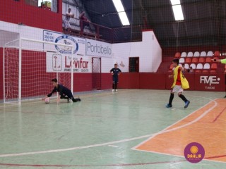 
<a style='margin-left: 5px;' class='btn btn-xs btn-social btn-facebook' href='https://www.facebook.com/sharer/sharer.php?u=https://boladovale.com.br/imgs/800-800-90/conteudo/fotos/1299/img7259.jpg' rel='popup' data-width='500' data-height='400'><i class='fa fa-facebook'></i>Compartilhar <span class='hidden-xs'>no Facebook</span>
</a> 
<a class='btn btn-default btn-xs' target='_blank' href='imgs/800-800-90/conteudo/fotos/1299/img7259.jpg'>
<span class='glyphicon glyphicon-cloud-download'></span> Salvar
</a> 
<span></span>