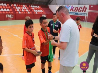 
<a style='margin-left: 5px;' class='btn btn-xs btn-social btn-facebook' href='https://www.facebook.com/sharer/sharer.php?u=https://boladovale.com.br/imgs/800-800-90/conteudo/fotos/1299/img7302.jpg' rel='popup' data-width='500' data-height='400'><i class='fa fa-facebook'></i>Compartilhar <span class='hidden-xs'>no Facebook</span>
</a> 
<a class='btn btn-default btn-xs' target='_blank' href='imgs/800-800-90/conteudo/fotos/1299/img7302.jpg'>
<span class='glyphicon glyphicon-cloud-download'></span> Salvar
</a> 
<span></span>