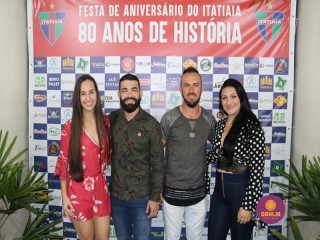 
<a style='margin-left: 5px;' class='btn btn-xs btn-social btn-facebook' href='https://www.facebook.com/sharer/sharer.php?u=https://boladovale.com.br/imgs/800-800-90/conteudo/fotos/1327/img0835.jpg' rel='popup' data-width='500' data-height='400'><i class='fa fa-facebook'></i>Compartilhar <span class='hidden-xs'>no Facebook</span>
</a> 
<a class='btn btn-default btn-xs' target='_blank' href='imgs/800-800-90/conteudo/fotos/1327/img0835.jpg'>
<span class='glyphicon glyphicon-cloud-download'></span> Salvar
</a> 
<span></span>