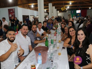 
<a style='margin-left: 5px;' class='btn btn-xs btn-social btn-facebook' href='https://www.facebook.com/sharer/sharer.php?u=https://boladovale.com.br/imgs/800-800-90/conteudo/fotos/1327/img0839.jpg' rel='popup' data-width='500' data-height='400'><i class='fa fa-facebook'></i>Compartilhar <span class='hidden-xs'>no Facebook</span>
</a> 
<a class='btn btn-default btn-xs' target='_blank' href='imgs/800-800-90/conteudo/fotos/1327/img0839.jpg'>
<span class='glyphicon glyphicon-cloud-download'></span> Salvar
</a> 
<span></span>