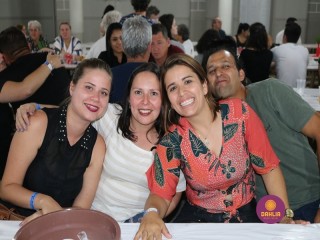 
<a style='margin-left: 5px;' class='btn btn-xs btn-social btn-facebook' href='https://www.facebook.com/sharer/sharer.php?u=https://boladovale.com.br/imgs/800-800-90/conteudo/fotos/1327/img0866.jpg' rel='popup' data-width='500' data-height='400'><i class='fa fa-facebook'></i>Compartilhar <span class='hidden-xs'>no Facebook</span>
</a> 
<a class='btn btn-default btn-xs' target='_blank' href='imgs/800-800-90/conteudo/fotos/1327/img0866.jpg'>
<span class='glyphicon glyphicon-cloud-download'></span> Salvar
</a> 
<span></span>