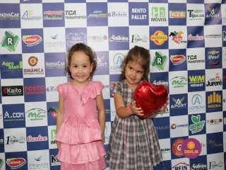 
<a style='margin-left: 5px;' class='btn btn-xs btn-social btn-facebook' href='https://www.facebook.com/sharer/sharer.php?u=https://boladovale.com.br/imgs/800-800-90/conteudo/fotos/1327/img0872.jpg' rel='popup' data-width='500' data-height='400'><i class='fa fa-facebook'></i>Compartilhar <span class='hidden-xs'>no Facebook</span>
</a> 
<a class='btn btn-default btn-xs' target='_blank' href='imgs/800-800-90/conteudo/fotos/1327/img0872.jpg'>
<span class='glyphicon glyphicon-cloud-download'></span> Salvar
</a> 
<span></span>