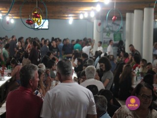 
<a style='margin-left: 5px;' class='btn btn-xs btn-social btn-facebook' href='https://www.facebook.com/sharer/sharer.php?u=https://boladovale.com.br/imgs/800-800-90/conteudo/fotos/1327/img7905.jpg' rel='popup' data-width='500' data-height='400'><i class='fa fa-facebook'></i>Compartilhar <span class='hidden-xs'>no Facebook</span>
</a> 
<a class='btn btn-default btn-xs' target='_blank' href='imgs/800-800-90/conteudo/fotos/1327/img7905.jpg'>
<span class='glyphicon glyphicon-cloud-download'></span> Salvar
</a> 
<span></span>