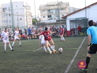 
<a style='margin-left: 5px;' class='btn btn-xs btn-social btn-facebook' href='https://www.facebook.com/sharer/sharer.php?u=https://boladovale.com.br/imgs/800-800-90/conteudo/fotos/1340/img5635-2.jpg' rel='popup' data-width='500' data-height='400'><i class='fa fa-facebook'></i>Compartilhar <span class='hidden-xs'>no Facebook</span>
</a> 
<a class='btn btn-default btn-xs' target='_blank' href='imgs/800-800-90/conteudo/fotos/1340/img5635-2.jpg'>
<span class='glyphicon glyphicon-cloud-download'></span> Salvar
</a> 
<span></span>