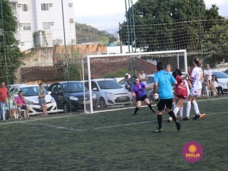 
<a style='margin-left: 5px;' class='btn btn-xs btn-social btn-facebook' href='https://www.facebook.com/sharer/sharer.php?u=https://boladovale.com.br/imgs/800-800-90/conteudo/fotos/1340/img5646-2.jpg' rel='popup' data-width='500' data-height='400'><i class='fa fa-facebook'></i>Compartilhar <span class='hidden-xs'>no Facebook</span>
</a> 
<a class='btn btn-default btn-xs' target='_blank' href='imgs/800-800-90/conteudo/fotos/1340/img5646-2.jpg'>
<span class='glyphicon glyphicon-cloud-download'></span> Salvar
</a> 
<span></span>