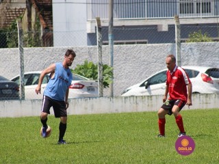
<a style='margin-left: 5px;' class='btn btn-xs btn-social btn-facebook' href='https://www.facebook.com/sharer/sharer.php?u=https://boladovale.com.br/imgs/800-800-90/conteudo/fotos/1344/img4677.jpg' rel='popup' data-width='500' data-height='400'><i class='fa fa-facebook'></i>Compartilhar <span class='hidden-xs'>no Facebook</span>
</a> 
<a class='btn btn-default btn-xs' target='_blank' href='imgs/800-800-90/conteudo/fotos/1344/img4677.jpg'>
<span class='glyphicon glyphicon-cloud-download'></span> Salvar
</a> 
<span></span>