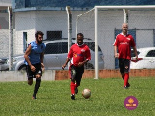 
<a style='margin-left: 5px;' class='btn btn-xs btn-social btn-facebook' href='https://www.facebook.com/sharer/sharer.php?u=https://boladovale.com.br/imgs/800-800-90/conteudo/fotos/1344/img4707.jpg' rel='popup' data-width='500' data-height='400'><i class='fa fa-facebook'></i>Compartilhar <span class='hidden-xs'>no Facebook</span>
</a> 
<a class='btn btn-default btn-xs' target='_blank' href='imgs/800-800-90/conteudo/fotos/1344/img4707.jpg'>
<span class='glyphicon glyphicon-cloud-download'></span> Salvar
</a> 
<span></span>