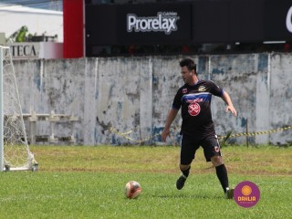 
<a style='margin-left: 5px;' class='btn btn-xs btn-social btn-facebook' href='https://www.facebook.com/sharer/sharer.php?u=https://boladovale.com.br/imgs/800-800-90/conteudo/fotos/1345/img4849.jpg' rel='popup' data-width='500' data-height='400'><i class='fa fa-facebook'></i>Compartilhar <span class='hidden-xs'>no Facebook</span>
</a> 
<a class='btn btn-default btn-xs' target='_blank' href='imgs/800-800-90/conteudo/fotos/1345/img4849.jpg'>
<span class='glyphicon glyphicon-cloud-download'></span> Salvar
</a> 
<span></span>
