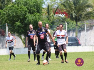 
<a style='margin-left: 5px;' class='btn btn-xs btn-social btn-facebook' href='https://www.facebook.com/sharer/sharer.php?u=https://boladovale.com.br/imgs/800-800-90/conteudo/fotos/1345/img4850.jpg' rel='popup' data-width='500' data-height='400'><i class='fa fa-facebook'></i>Compartilhar <span class='hidden-xs'>no Facebook</span>
</a> 
<a class='btn btn-default btn-xs' target='_blank' href='imgs/800-800-90/conteudo/fotos/1345/img4850.jpg'>
<span class='glyphicon glyphicon-cloud-download'></span> Salvar
</a> 
<span></span>