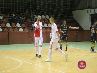 
<a style='margin-left: 5px;' class='btn btn-xs btn-social btn-facebook' href='https://www.facebook.com/sharer/sharer.php?u=https://boladovale.com.br/imgs/800-800-90/conteudo/fotos/1358/img7994.jpg' rel='popup' data-width='500' data-height='400'><i class='fa fa-facebook'></i>Compartilhar <span class='hidden-xs'>no Facebook</span>
</a> 
<a class='btn btn-default btn-xs' target='_blank' href='imgs/800-800-90/conteudo/fotos/1358/img7994.jpg'>
<span class='glyphicon glyphicon-cloud-download'></span> Salvar
</a> 
<span></span>