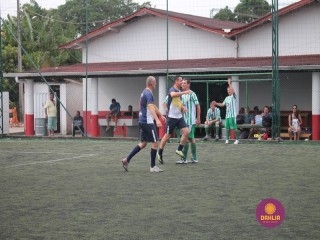 
<a style='margin-left: 5px;' class='btn btn-xs btn-social btn-facebook' href='https://www.facebook.com/sharer/sharer.php?u=https://boladovale.com.br/imgs/800-800-90/conteudo/fotos/1359/img8223.jpg' rel='popup' data-width='500' data-height='400'><i class='fa fa-facebook'></i>Compartilhar <span class='hidden-xs'>no Facebook</span>
</a> 
<a class='btn btn-default btn-xs' target='_blank' href='imgs/800-800-90/conteudo/fotos/1359/img8223.jpg'>
<span class='glyphicon glyphicon-cloud-download'></span> Salvar
</a> 
<span></span>
