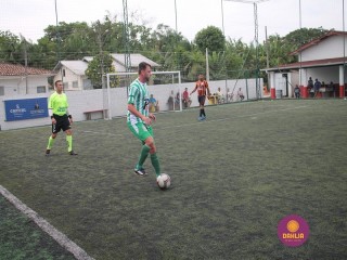 
<a style='margin-left: 5px;' class='btn btn-xs btn-social btn-facebook' href='https://www.facebook.com/sharer/sharer.php?u=https://boladovale.com.br/imgs/800-800-90/conteudo/fotos/1359/img8238.jpg' rel='popup' data-width='500' data-height='400'><i class='fa fa-facebook'></i>Compartilhar <span class='hidden-xs'>no Facebook</span>
</a> 
<a class='btn btn-default btn-xs' target='_blank' href='imgs/800-800-90/conteudo/fotos/1359/img8238.jpg'>
<span class='glyphicon glyphicon-cloud-download'></span> Salvar
</a> 
<span></span>